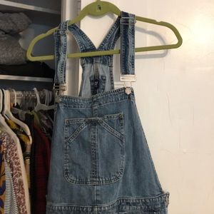 Gap overalls